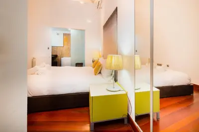 Cama o camas de una habitación en Stylish loft duplex - Alameda