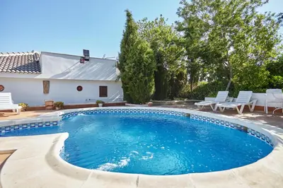 Piscina en o cerca de Casa Rural La Atalaya