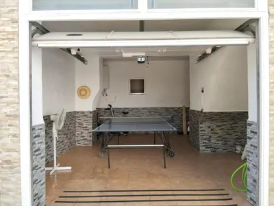 Instalaciones para jugar al ping pong en Carmen House o alrededores