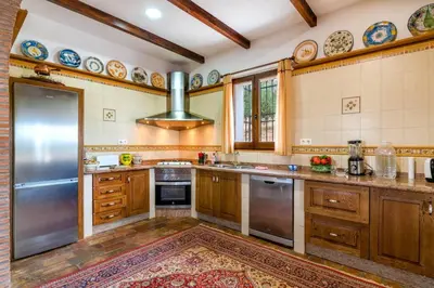 Una cocina o zona de cocina en Villa San Nicolas - private, tranquil, relaxing..