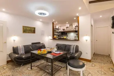 Plano de Precioso Apartamento Centrico