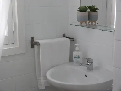 Un baño de Encantador y luminoso apartamento centro histórico