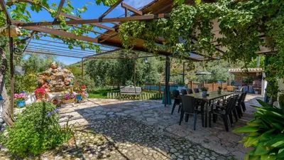 Jardín al aire libre en Cortijo Palitroques Carcabuey by Ruralidays