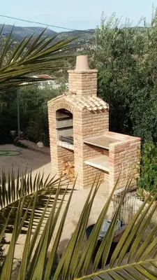 Plano de Las Marrojas, secluded Tudor country cottage